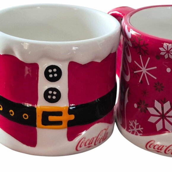 Vintage Coca Cola Christmas Winter Large coffee 20 Oz. Mugs. Set of two. - Picture 1 of 8